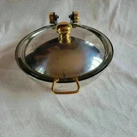 Induction Sauteuse Chafing Dish 6 Qt - Picture 6 of 8